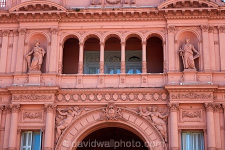 Argentina;Argentine-Republic;B.A.;BA;Buenos-Aires;building;buildings;Casa-Rosada;facade;facades;heritage;historic;historic-building;historic-buildings;historical;historical-building;historical-buildings;history;Latin-America;old;pink-facade;Pink-House;plaza;Plaza-de-Mayo;Presidential-Palace;South-America;square;Sth-America;tradition;traditional