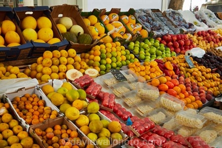 Brasil;Brazil;commerce;commercial;Copacabana;Copacabana-Beach;farmer-market;farmer-markets;farmers-market;farmers-markets;farmers-market;farmers-markets;food;food-market;food-markets;food-stall;food-stalls;fruit;fruit-and-vegetable-market;fruit-and-vegetable-markets;fruit-and-vegetable-stall;fruit-and-vegetable-stalls;fruit-and-vegetables;fruit-market;fruit-markets;Latin-America;market;market-day;market-days;market-place;market_place;marketplace;markets;produce;produce-market;produce-markets;Rio;Rio-de-Janeiro;shops;South-America;stall;stalls;steet-scene;Sth-America;street-scenes;vegetable;vegetables