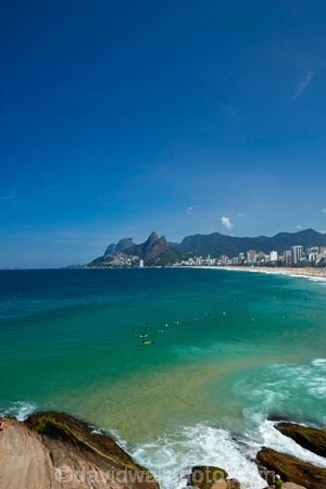 Arpoador;Atlantic-Ocean;beach;beaches;Brasil;Brazil;coast;coastal;coastline;coastlines;Ipanema;Ipanema-Beach;Latin-America;ocean;oceans;Pedra-do-Arpoador;Ponta-do-Arpoador;Rio;Rio-de-Janeiro;sand;sandy;sea;seas;shore;shoreline;shorelines;shores;South-America;Sth-America;surf;surfer;surfers;surfing;turquoise;turquoise-water;water;wave;waves