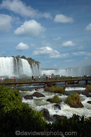 Argentina;border;borders;Brasil;Brazil;cascade;cascades;Cataratas-del-Iguazú;Devils-Throat;Devils-Throat;fall;falls;Garganta-do-Diabo;Gargantua-del-Diablo;Iguacu-Falls;Iguacu-National-Park;Iguacu-River;Iguassu-Falls;Iguassu-National-Park;Iguazu-Falls;Iguazu-National-Park;Iguazu-River;Iguazú-Falls;Iguazú-National-Park;Iguaçu-Falls;Iguaçu-National-Park;Latin-America;Misiones;Misiones-Province;national-park;national-parks;natural;nature;Parana;Parana-State;Paraná;Paraná-State;people;platform;platforms;scene;scenic;South-America;Sth-America;The-Iguazu-Falls;tourism;tourist;tourists;travel;UN-world-heritage-area;UN-world-heritage-site;UNESCO-World-Heritage-area;UNESCO-World-Heritage-Site;united-nations-world-heritage-area;united-nations-world-heritage-site;viewing-platform;viewing-platforms;walkway;walkways;water;water-fall;water-falls;waterfall;waterfalls;wet;world-heritage;world-heritage-area;world-heritage-areas;World-Heritage-Park;World-Heritage-site;World-Heritage-Sites