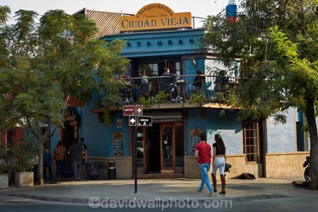 bar;Barrio-Bellavista;bars;Bellavista;building;buildings;cafe;cafes;Calle-Constitucion;calle-Dardignac;Cantina-Bar;capital-cities;capital-city;Capital-of-Chile;Chile;Ciudad-Vieja;colorful;colourful;Constitucion-St;Dardignac-St;footpath;footpaths;heritage;historic;historic-building;historic-buildings;historical;historical-building;historical-buildings;history;Latin-America;old;restaurant;restaurante;restaurants;Sangucheria;Santiago;Santiago-de-Chile;sidewalk;sidewalks;South-America;Sth-America;street;street-scene;street-scenes;streets;tavern;taverns;The-Americas;tradition;traditional
