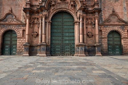 Basilica;Basilica-De-La-Catedral;basilicas;big-door;big-doors;building;buildings;catedral;cathedral;Cathedral-Basilica-of-Our-Lady-of-the-Assumption;Cathedral-Basilica-of-the-Assumption-of-the-Virgin;cathedrals;Cusco;Cusco-Cathedral;Cuzco;Cuzco-Cathedral;door;doors;doorway;doorways;green-door;green-doors;heritage;historic;historic-building;historic-buildings;historical;historical-building;historical-buildings;history;La-Catedral;large-door;large-doors;Latin-America;old;ornate-facade;ornate-facades;Parade-Square;Peru;plaza;Plaza-de-Armas;Plaza-Mayor;Plaza-Mayor-del-Cusco;Plaza-Mayor-del-Cuzco;plazas;Republic-of-Peru;South-America;Square-of-the-Warrior;Sth-America;tourism;tradition;traditional;travel;UN-world-heritage-area;UN-world-heritage-site;UNESCO-World-Heritage-area;UNESCO-World-Heritage-Site;united-nations-world-heritage-area;united-nations-world-heritage-site;Weapons-Square;world-heritage;world-heritage-area;world-heritage-areas;World-Heritage-Park;World-Heritage-site;World-Heritage-Sites