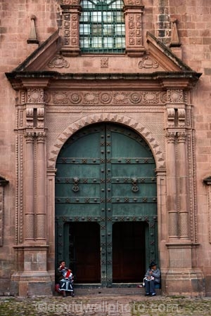 Basilica;Basilica-De-La-Catedral;basilicas;big-door;big-doors;building;buildings;catedral;cathedral;Cathedral-Basilica-of-Our-Lady-of-the-Assumption;Cathedral-Basilica-of-the-Assumption-of-the-Virgin;cathedrals;Church-of-Triumph;Cusco;Cusco-Cathedral;Cuzco;Cuzco-Cathedral;door;doors;doorway;doorways;facade;facades;green-door;green-doors;heritage;historic;historic-building;historic-buildings;historical;historical-building;historical-buildings;history;Iglesia-del-Triunfo;La-Catedral;large-door;large-doors;Latin-America;old;Parade-Square;people;person;Peru;Peruvian;Peruvians;plaza;Plaza-de-Armas;Plaza-Mayor;Plaza-Mayor-del-Cusco;Plaza-Mayor-del-Cuzco;plazas;Republic-of-Peru;South-America;Square-of-the-Warrior;Sth-America;stone-building;stone-buildings;tradition;traditional;UN-world-heritage-area;UN-world-heritage-site;UNESCO-World-Heritage-area;UNESCO-World-Heritage-Site;united-nations-world-heritage-area;united-nations-world-heritage-site;Weapons-Square;world-heritage;world-heritage-area;world-heritage-areas;World-Heritage-Park;World-Heritage-site;World-Heritage-Sites