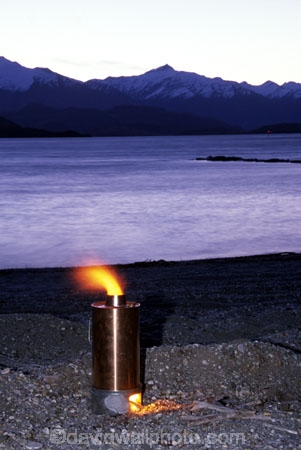 boil;boiler;boilers;boiling;burner;burners;camping;cooker;cookers;copper-thermette;fire;fires;flame;flames;heat;hot;hot-water;kettle;kettles;Kiwi-icon;Kiwi-icons;kiwiana;picnic;picnics;thermette;thermettes;water-heater