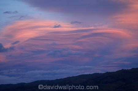 Central-Otago;cloud;clouds;cloudy;dusk;evening;lens_shaped-clouds;lenticular-cloud;lenticular-clouds;N.Z.;New-Zealand;nightfall;NZ;Otago;pink;S.I.;SI;skies;sky;South-Island;sunset;sunsets;twilight