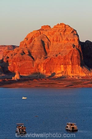 America;American-Southwest;Arizona;AZ;boat;boats;Coconino-County;Colorado-River;cruiser;cruisers;GCNRA;geological;geology;Glen-Canyon-National-Recreation-Area;Glen-Canyon-NRA;house-boat;house-boats;houseboat;houseboats;lake;Lake-Powell;lakes;launch;launches;Page;rock;rock-formation;rock-formations;rock-outcrop;rock-outcrops;rocks;shoreline;shorelines;South-west-United-States;South-west-US;South-west-USA;South-western-United-States;South-western-US;South-western-USA;Southwest-United-States;Southwest-US;Southwest-USA;Southwestern-United-States;Southwestern-US;Southwestern-USA;States;stone;the-Southwest;U.S.A;United-States;United-States-of-America;unusual-natural-feature;unusual-natural-features;USA;Utah;Wahweap;Wahweap-Bay