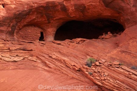 abandon;abandoned;America;American-Southwest;Anasazi-cliff-dwelling;Anasazi-dwelling;Anasazi-ruin;Anasazi-ruins;Anasazi-site;Anasazi-sites;Ancestral-Pueblo-peoples;ancient;ancient-cliff-dwellers;ancient-Native-American-culture;Ancient-Pueblo-peoples;Ancient-Puebloans;Arizona;AZ;Baby-Feet-Ruins;Baby-Foot-Ruins;Baby-House-Ruins;building;buildings;character;cliff;cliff-dwelling;cliff-dwellings;cliffs;Colorado-Plateau;Colorado-Plateau-Province;derelict;derelict-building;dereliction;deserted;desolate;desolation;destruction;heritage;historic;historic-building;historic-buildings;Historic-Ruins;historical;historical-building;historical-buildings;history;Monument-Valley;Monument-Valley-Navajo-Tribal-Park;Mystery-Valley;Navajo-Indian-Reservation;Navajo-Nation;Navajo-Nation-Reservation;Navajo-Reservation;neglect;neglected;old;old-fashioned;old_fashioned;Oljato;Oljato-Monument-Valley;Oljato_Monument-Valley;rock-overhang;rock-overhangs;ruin;ruins;run-down;rustic;South-west-United-States;South-west-US;South-west-USA;South-western-United-States;South-western-US;South-western-USA;Southwest-United-States;Southwest-US;Southwest-USA;Southwestern-United-States;Southwestern-US;Southwestern-USA;States;the-Southwest;tradition;traditional;TsÃ©-Bii-Ndzisgaii;U.S.A;United-States;United-States-of-America;USA;UT;Utah;valley-of-the-rocks;vintage