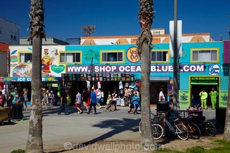America;boutique;boutiques;building;buildings;CA;California;city-of-Los-Angeles;commerce;commercial;L.A.;LA;Los-Angeles;people;person;retail;retail-store;retailer;retailers;shop;shop-ocean-blue-com;shopoceanblue.com;shopper;shoppers;shopping;shops;States;store;stores;street;street-scene;street-scenes;streets;the-green-doctors;tourism;tourist;tourists;U.S.A;United-States;United-States-of-America;USA;Venice-Beach;West-Coast;West-United-States;West-US;West-USA;Western-United-States;Western-US;Western-USA