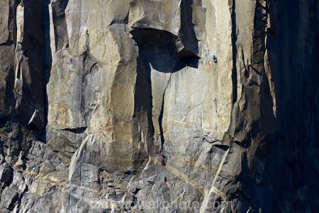 Ability;Activity;Adventure-sports;America;American;Ascend;Ascending;Ascension;Ascent;bluff;bluffs;Brave;Bravery;CA;California;cliff;cliffs;Climb;climber;Climbers;climbing;Courage;Danger;Dangerous;Daytime;Determination;Dexterity;Difficult;Difficulty;El-Capitan;El-Capitan-Granite;Exterior;Extreme;granite;granite-monolith;Harness;Harnesses;Hazard;high;Leisure;monoliths;Mountain;Mountaineering;mountainous;Mountains;national-park;national-parks;One;One-person;Outdoor;Outdoors;Outside;People;Person;Persons;Recreation;Risk;risky;Rock;rock-climber;rock-climbers;Rock-Climbing;rock-formation;rock-formations;Rocks;rope;ropes;Scale;Sierra-Nevada;Sierra-Nevada-foothills;Skill;Skilled;Sport;Sports;States;steep;Strength;Tough;U.S.A;UN-world-heritage-area;UN-world-heritage-site;UNESCO-World-Heritage-area;UNESCO-World-Heritage-Site;united-nations-world-heritage-area;united-nations-world-heritage-site;United-States;United-States-of-America;USA;Vertical;West-Coast;West-United-States;West-US;West-USA;Western-United-States;Western-US;Western-USA;world-heritage;world-heritage-area;world-heritage-areas;World-Heritage-Park;World-Heritage-site;World-Heritage-Sites;Yosemite;Yosemite-N.P.;Yosemite-Nat-Pk;Yosemite-National-Park;Yosemite-NP