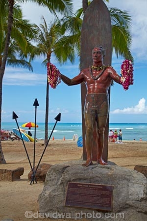 America;American;beach;beaches;coast;coastal;coastline;Duke-Kahanamoku-Statue;Duke-Paoa-Kahanamoku-Statue;Duke-statue;Hawaii;Hawaiian-Islands;HI;Honolulu;Island-of-Oahu;Kalakaua-Ave;Kalakaua-Avenue;Oahu;Oahu;Oahu-Island;ocean;oceans;Pacific;palm;palm-tree;palm-trees;palms;sand;sandy;sea;seas;shore;shoreline;State-of-Hawaii;States;statue;statues;surfboard;surfer-statue;surfer-statures;tropical-beach;tropical-beaches;tropical-island;tropical-islands;U.S.A;United-States;United-States-of-America;USA;Waikiki;Waikiki-Bay;Waikiki-Beach